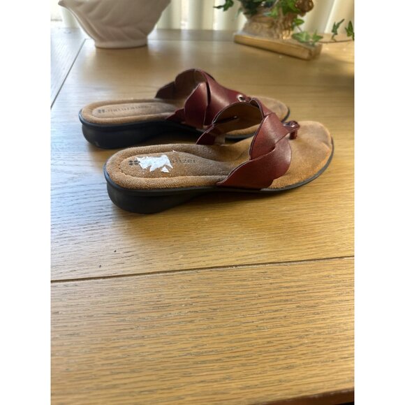 Naturalizer Size 6.5 Leather Thong Sandals Woven Strap Design Cushioned Soles - Picture 6 of 6